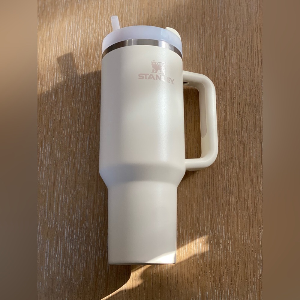 40oz Stanley Cream